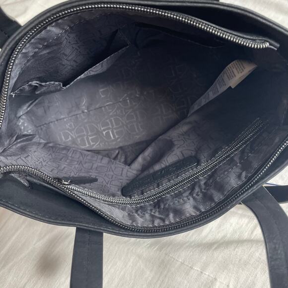 NWT Danielle Nicole Disney Villains Neon Cruella Mini Tote Crossbody Bag - Picture 6 of 7